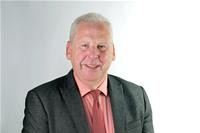 Portrait of Councillor Gordon Stewart